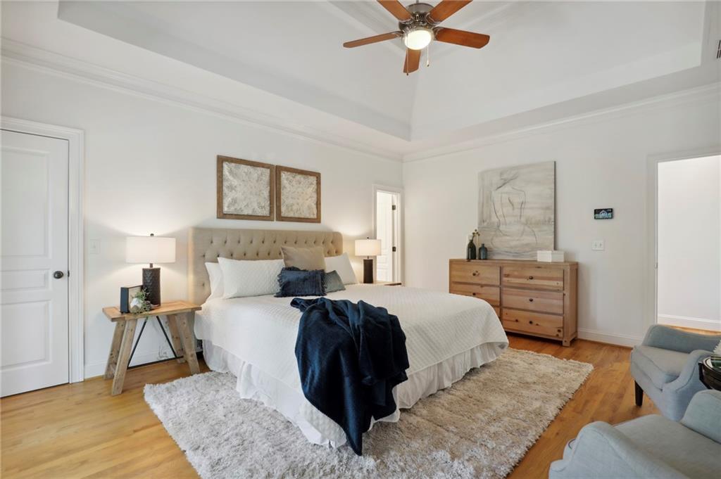 1092 Shelby Place SE