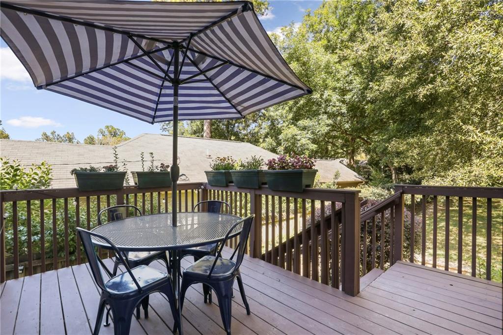 1092 Shelby Place SE