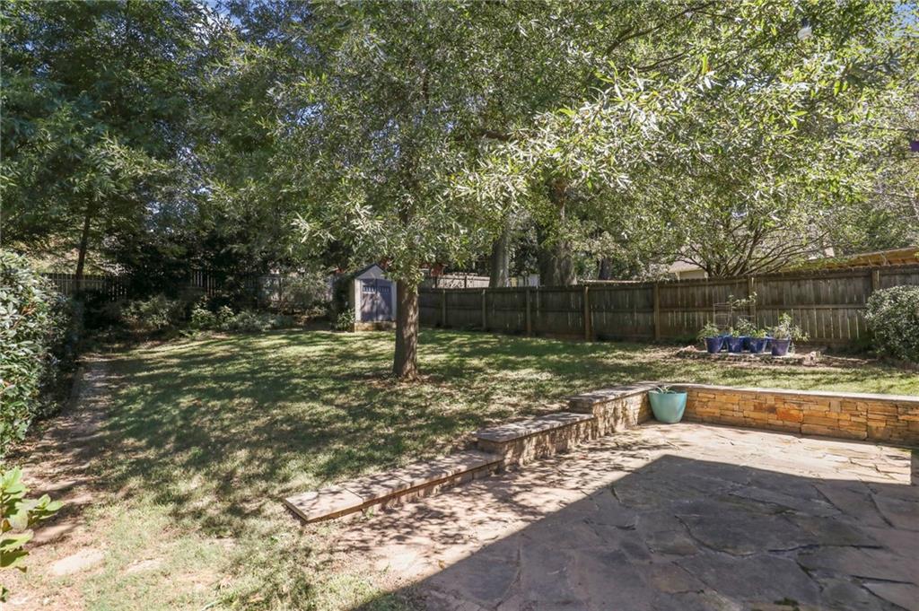 1092 Shelby Place SE