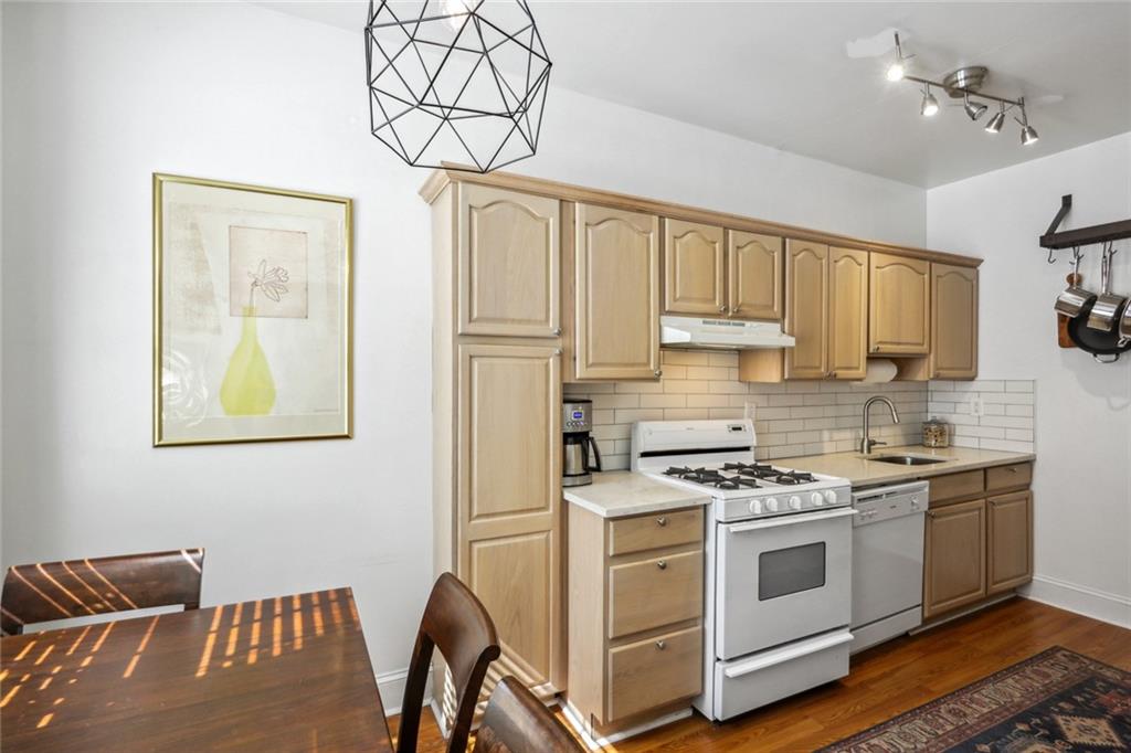 991 N Highland Avenue NE Unit 3