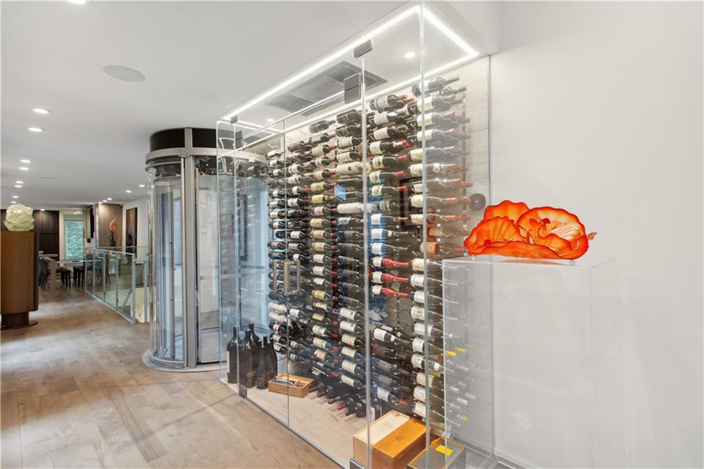 2385 Coosawattee Drive NE