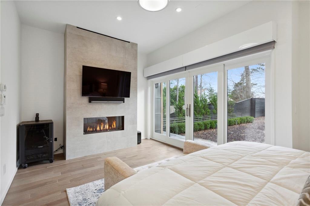 2385 Coosawattee Drive NE