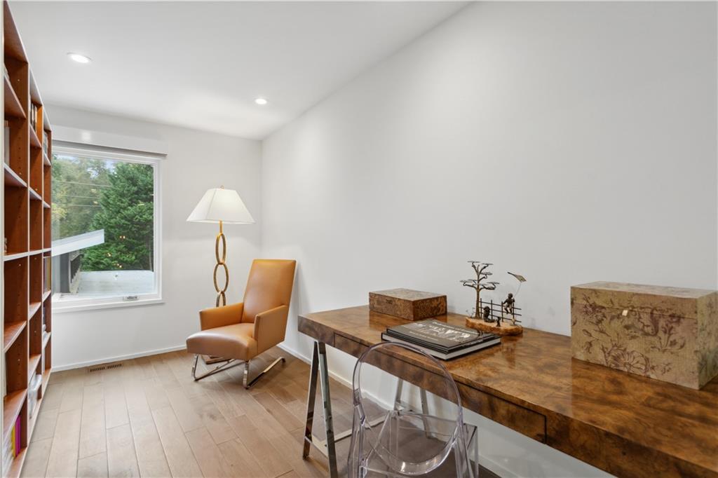 2385 Coosawattee Drive NE