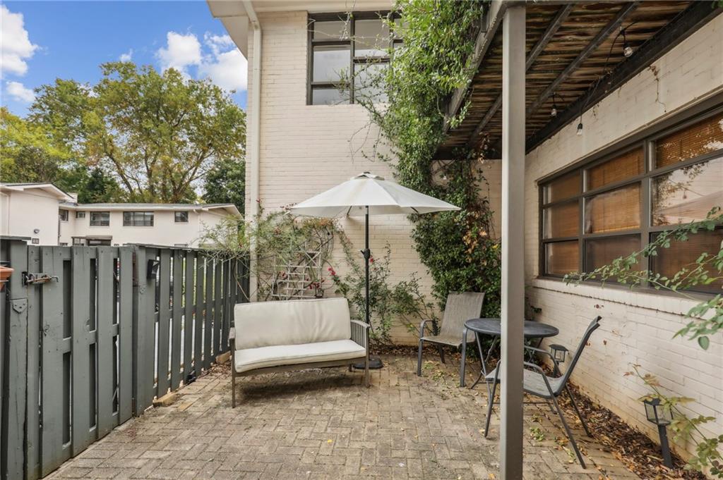 818 Greenwood Avenue NE Unit 101