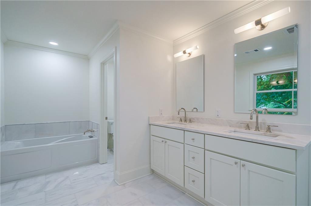 349 Delmont Drive NE