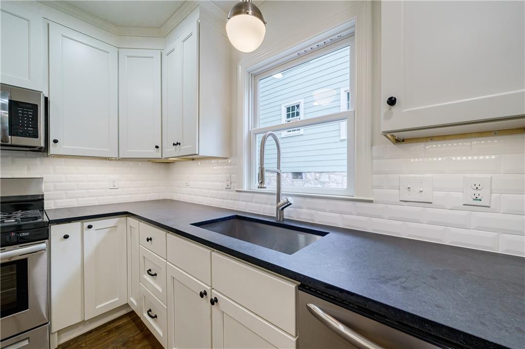 349 Delmont Drive NE