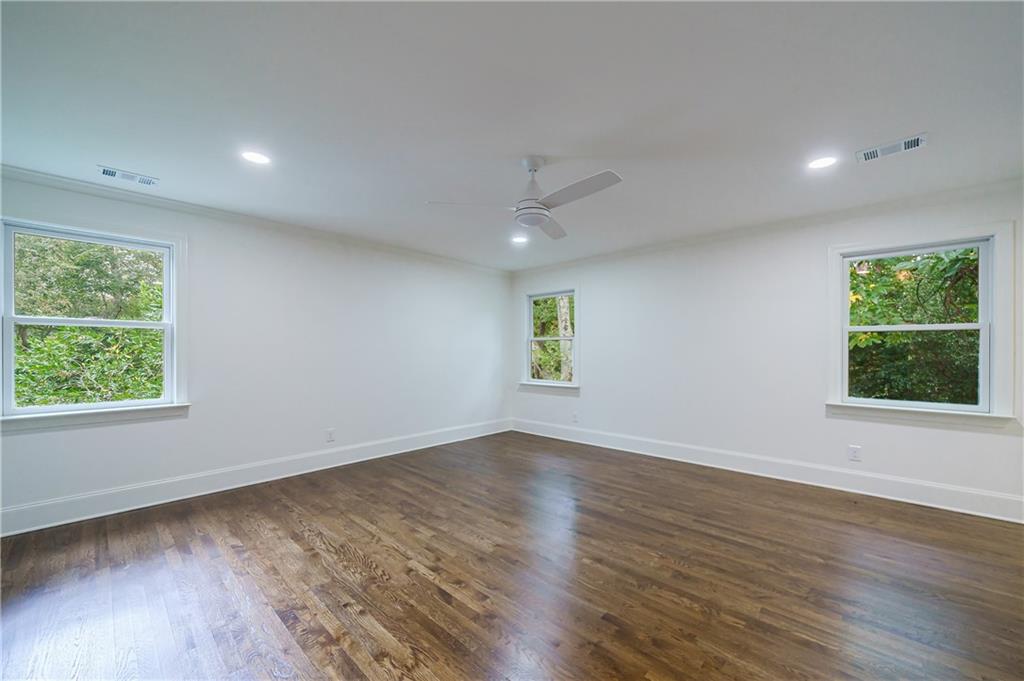 349 Delmont Drive NE