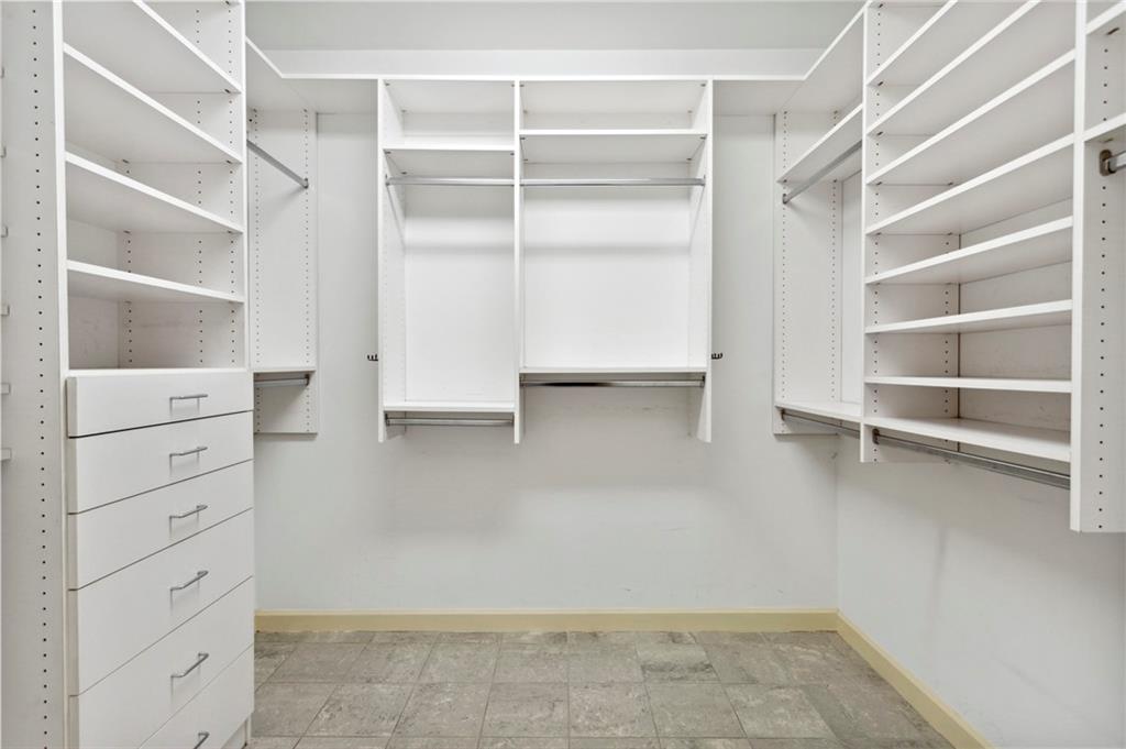 70 Paces West Court NW