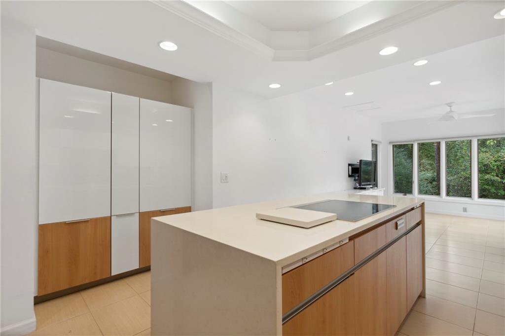 70 Paces West Court NW