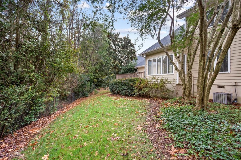 70 Paces West Court NW