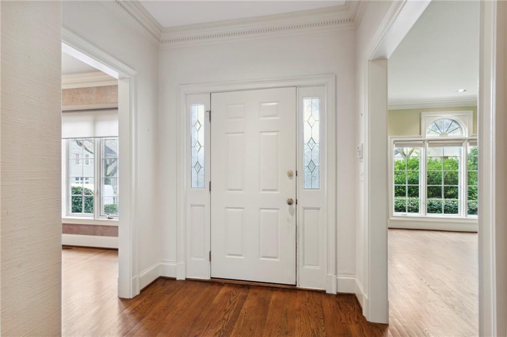 70 Paces West Court NW