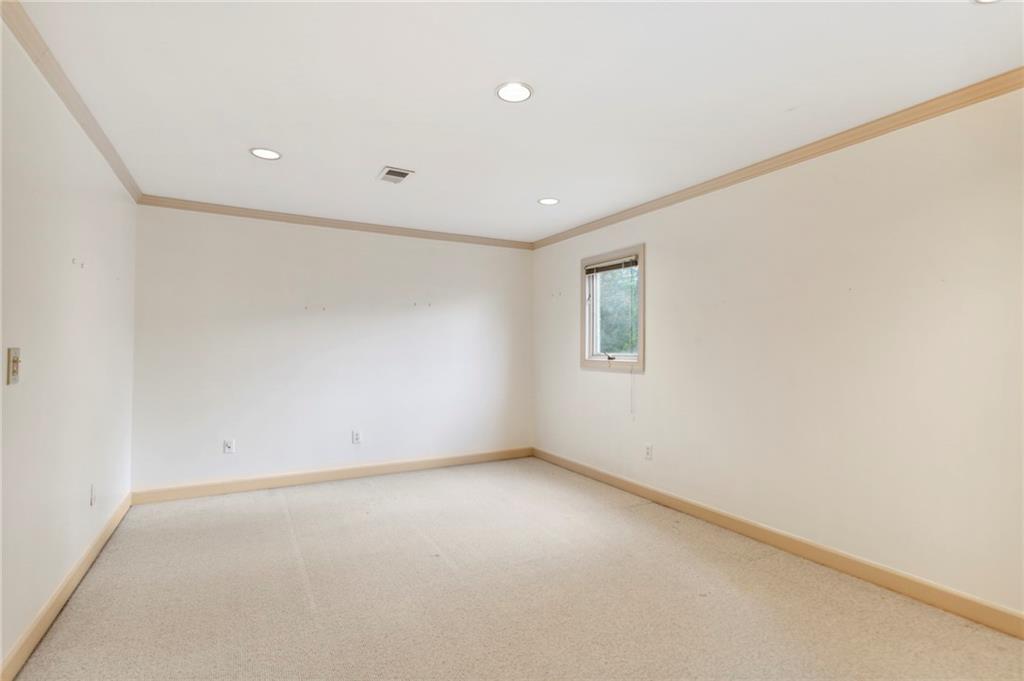 70 Paces West Court NW