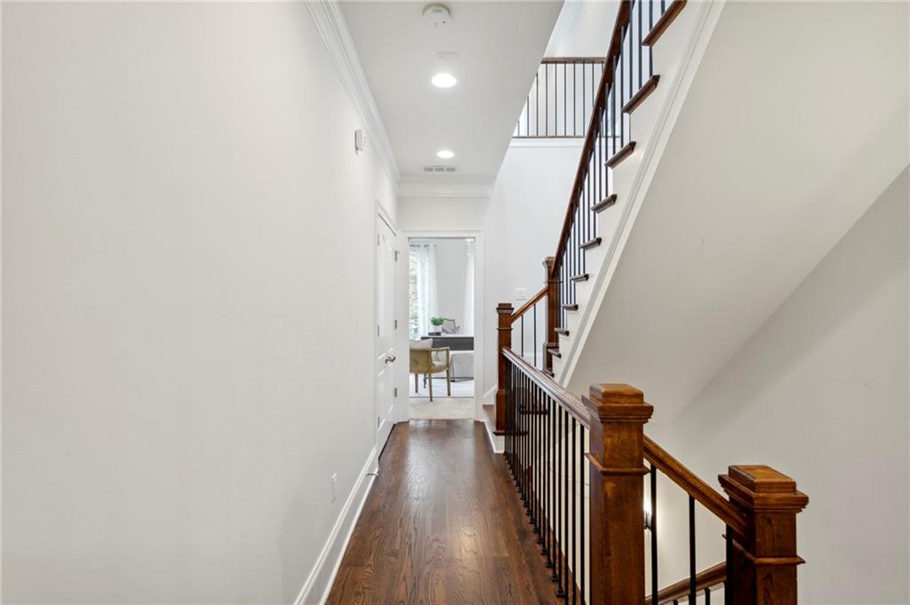 879 Inman Village Parkway NE