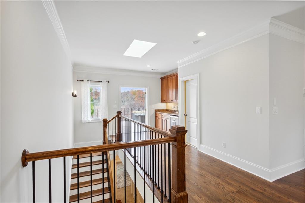 879 Inman Village Parkway NE