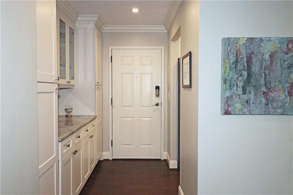 300 Johnson Ferry Road NE Unit A1007