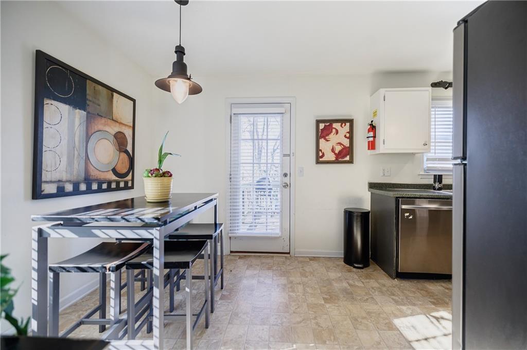 159 Holiday Street NE