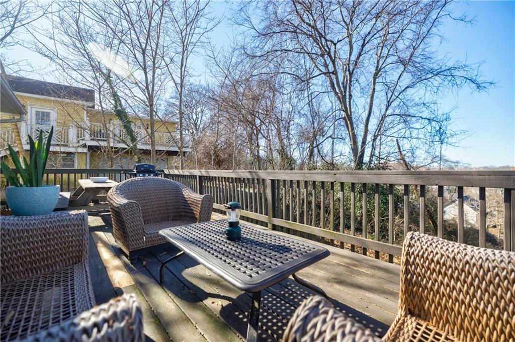 159 Holiday Street NE