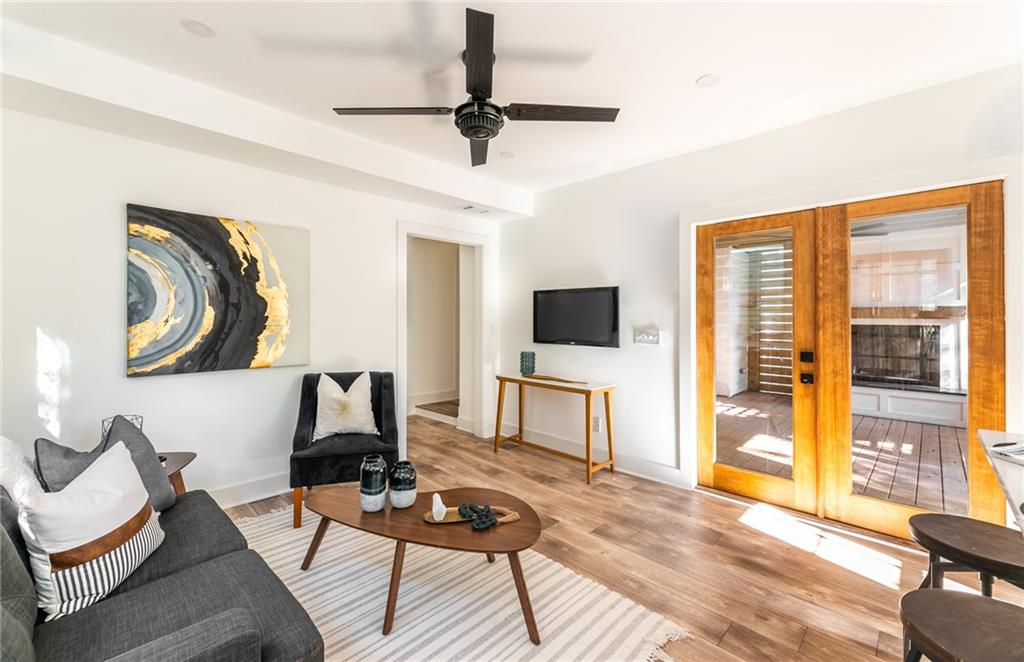 419 N Highland Avenue NE