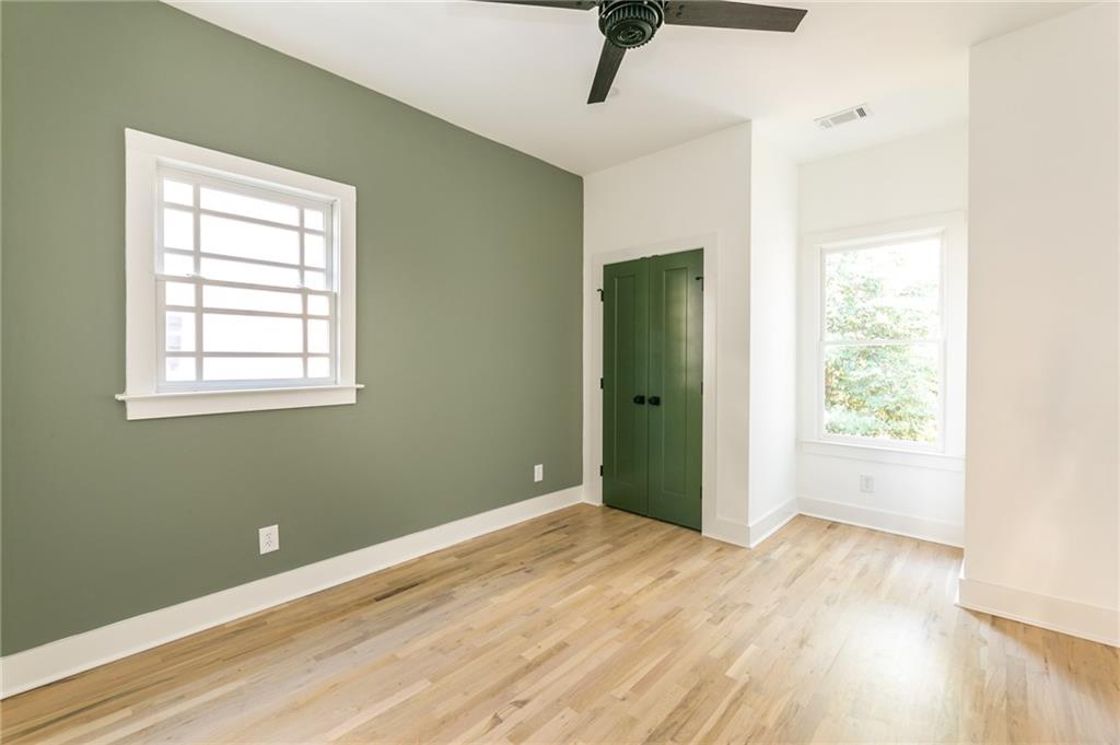 419 N Highland Avenue NE