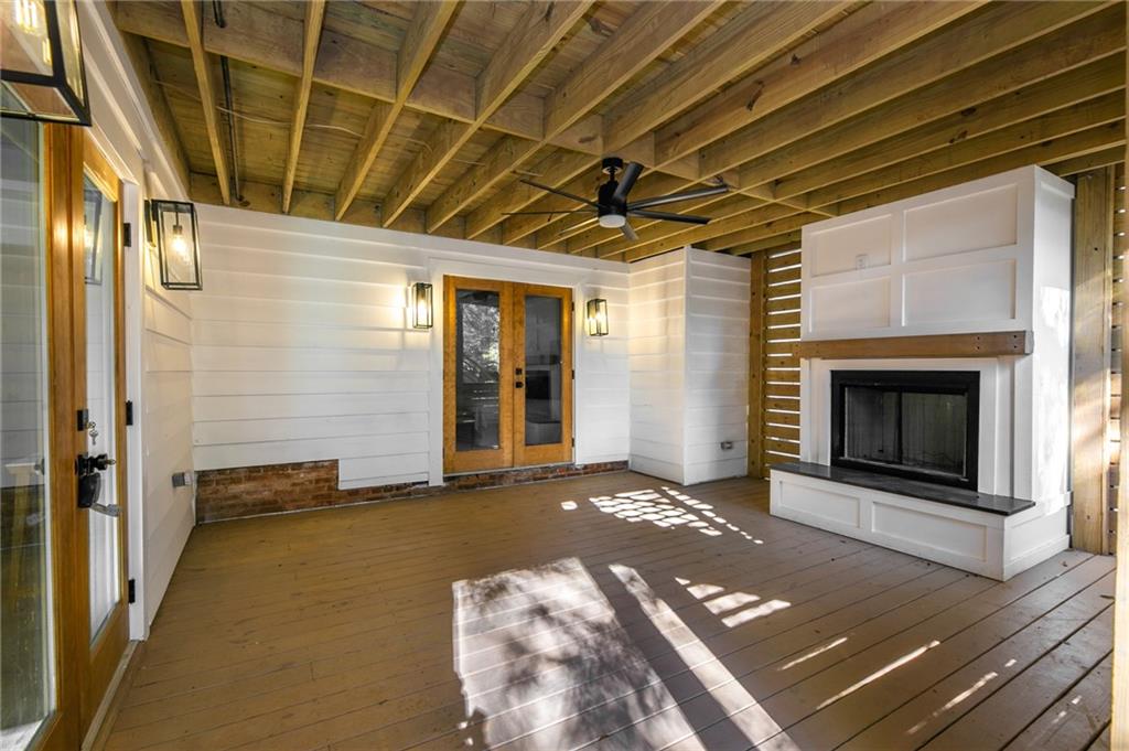 419 N Highland Avenue NE