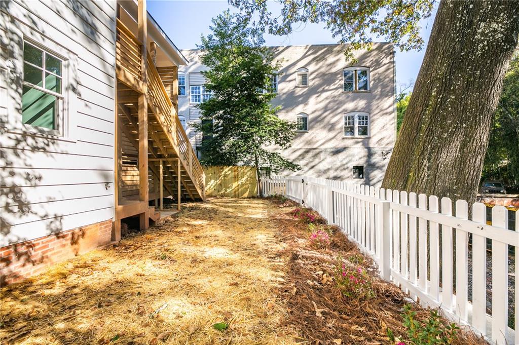 419 N Highland Avenue NE