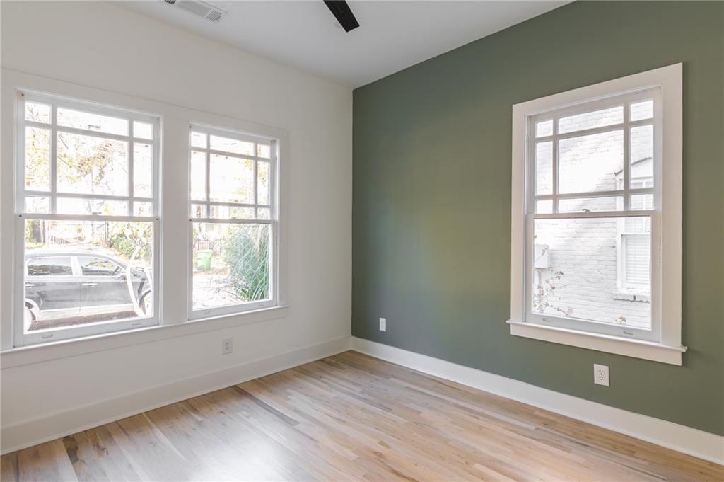 419 N Highland Avenue NE