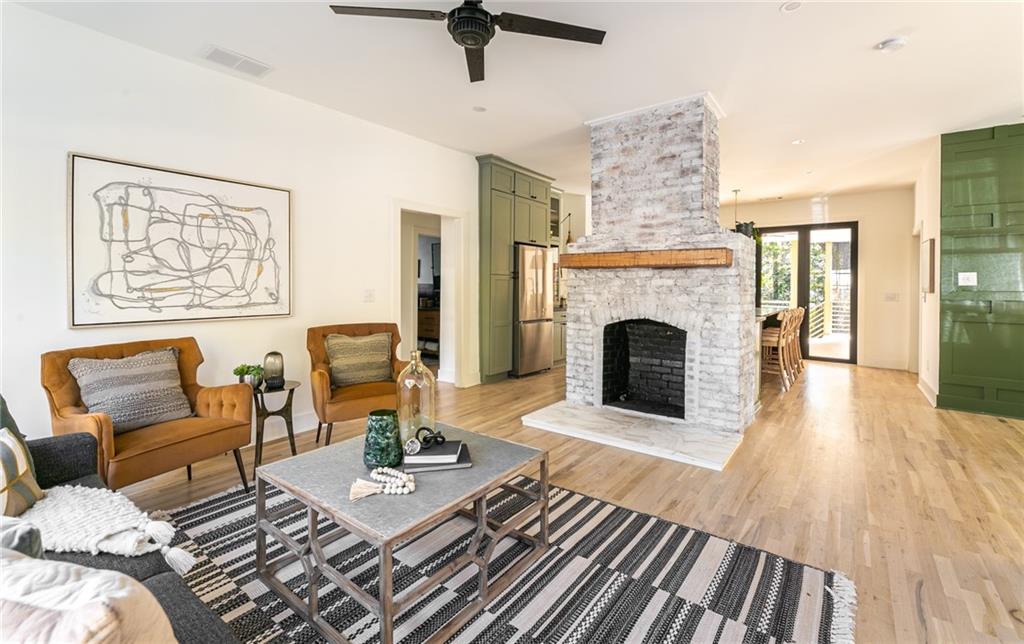 419 N Highland Avenue NE