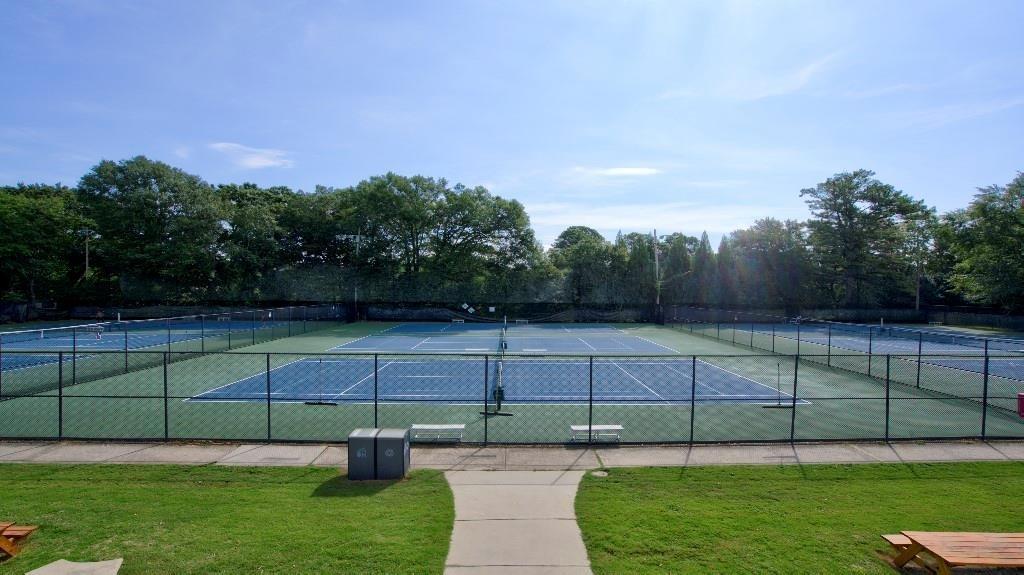 55 Tuxedo Terrace NW