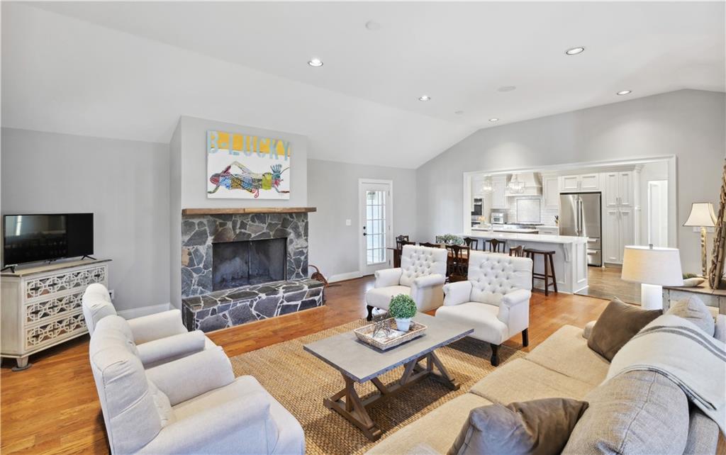 55 Tuxedo Terrace NW