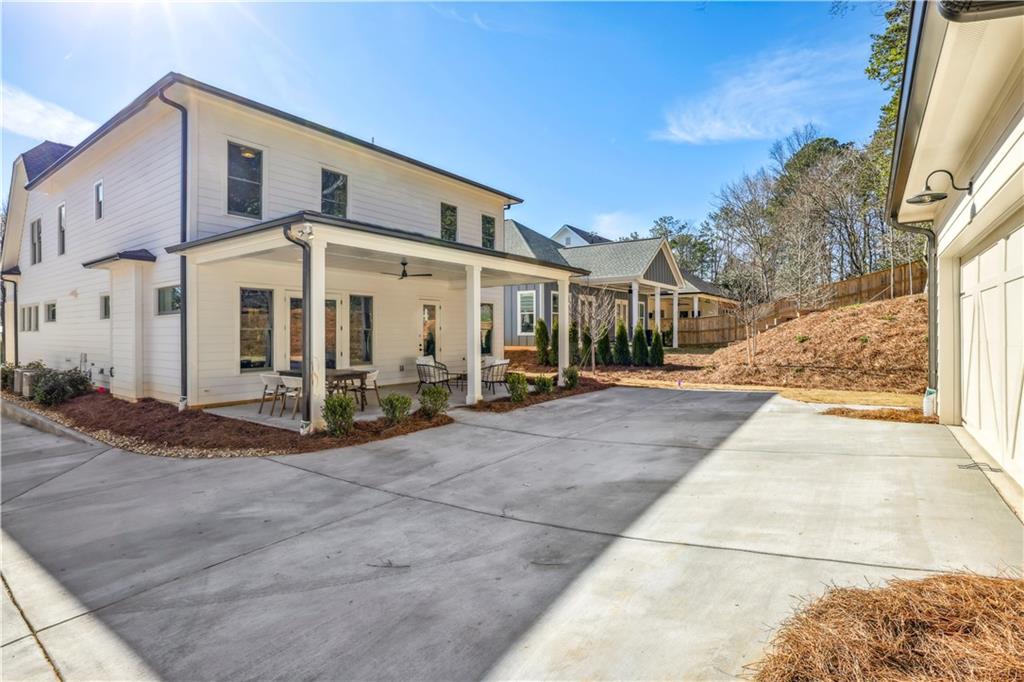 292 Green Hill Road