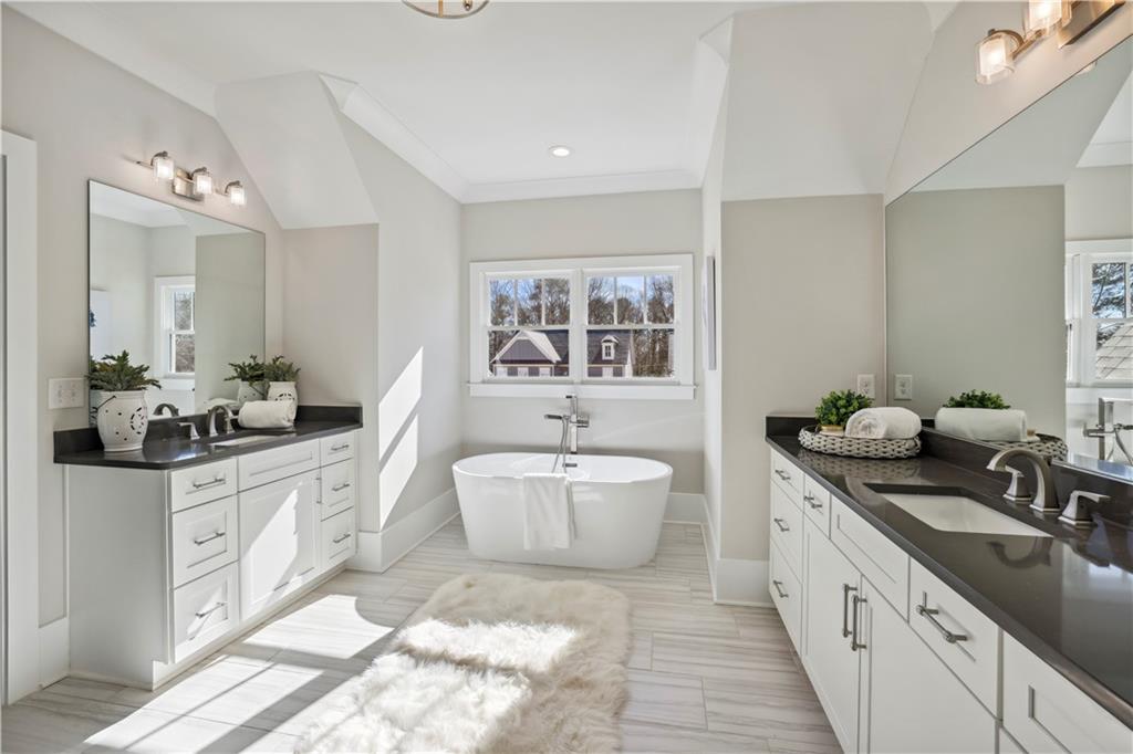 292 Green Hill Road