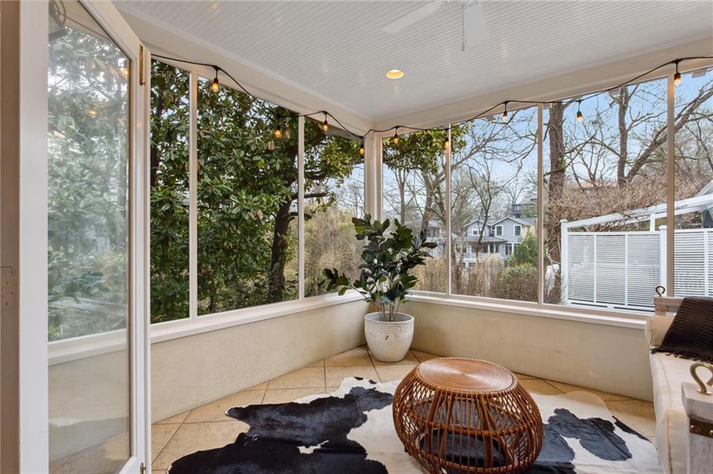 18 Walker Terrace NE