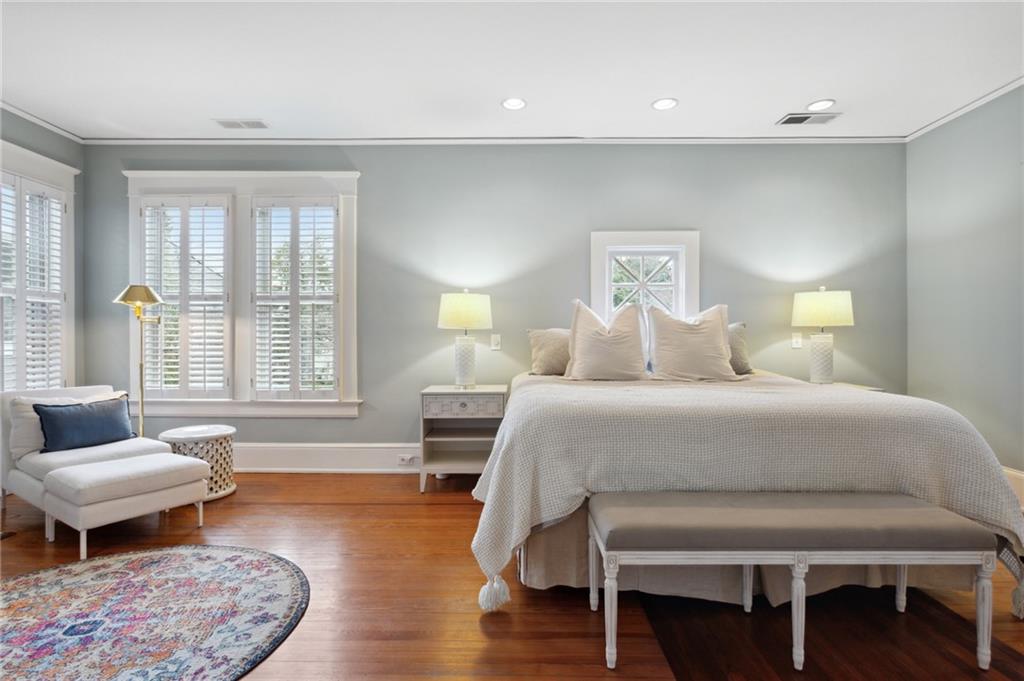 18 Walker Terrace NE