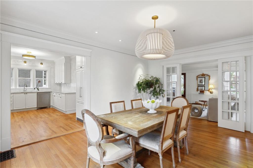 18 Walker Terrace NE