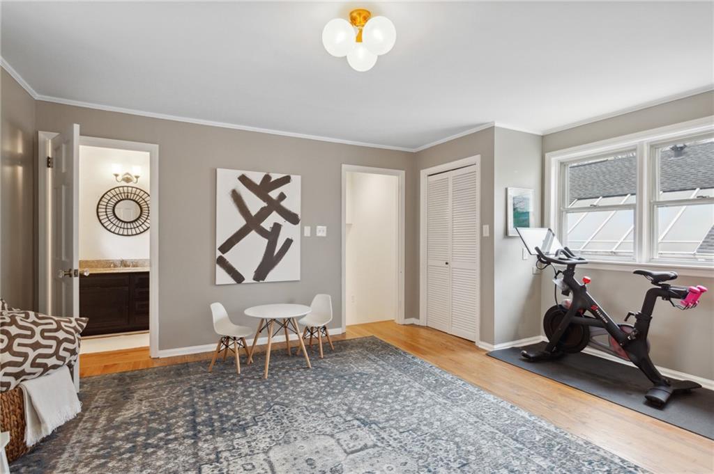 18 Walker Terrace NE