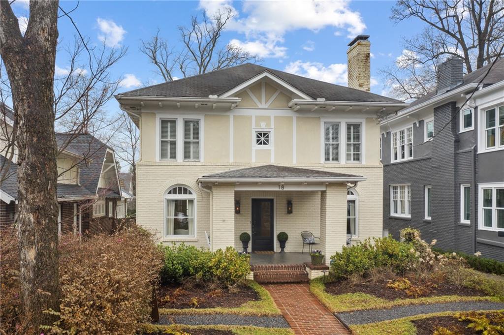 18 Walker Terrace NE