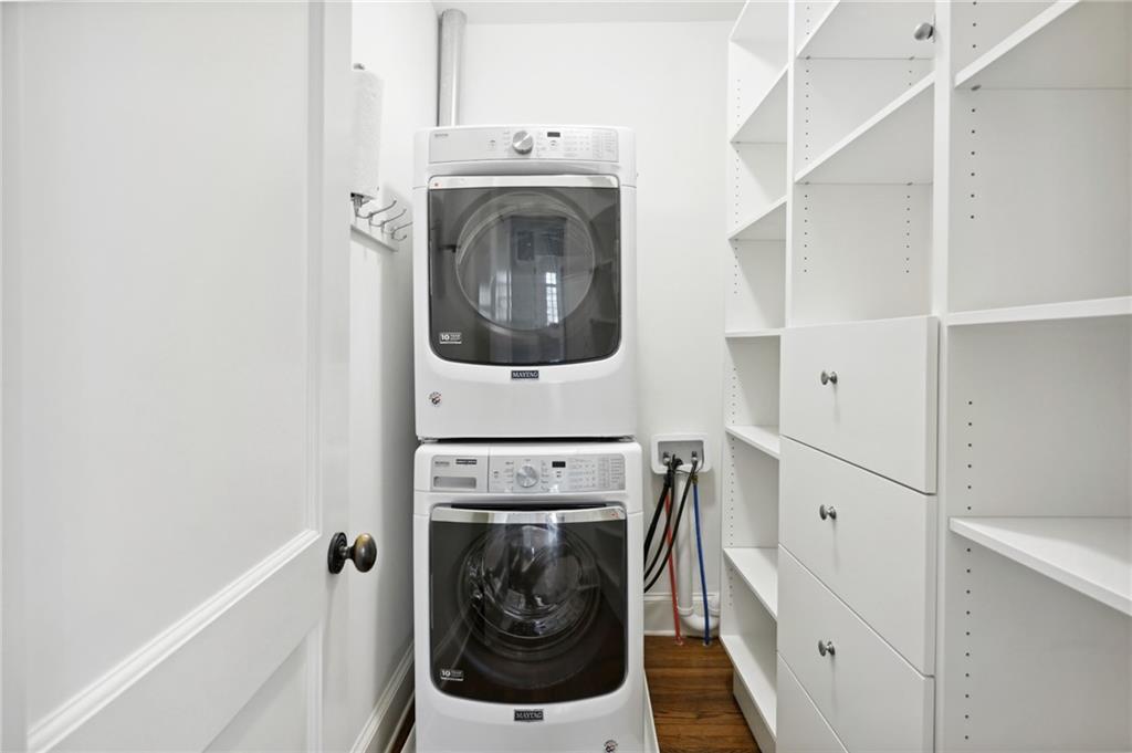 3511 Paces Valley Road NW