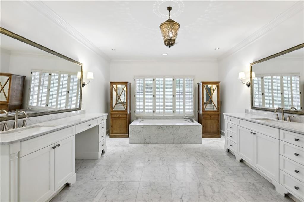 3511 Paces Valley Road NW