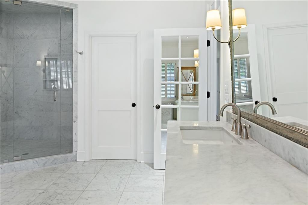 3511 Paces Valley Road NW