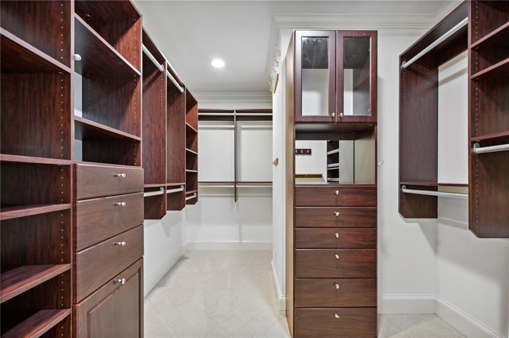 3511 Paces Valley Road NW