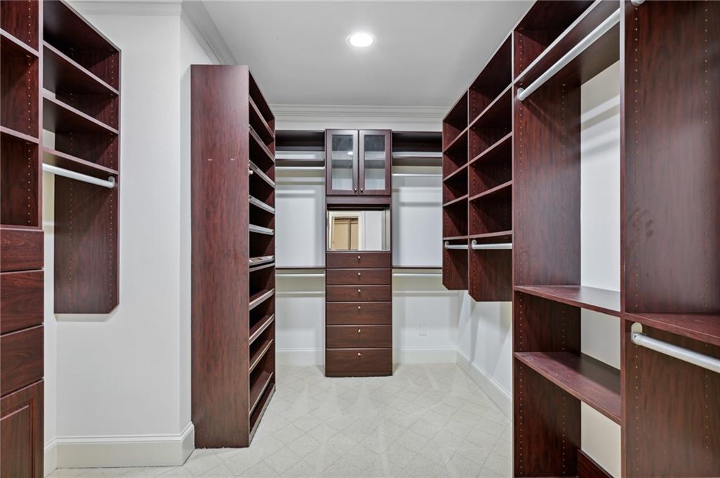 3511 Paces Valley Road NW