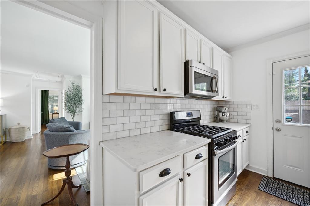 1764 Warren Court NW