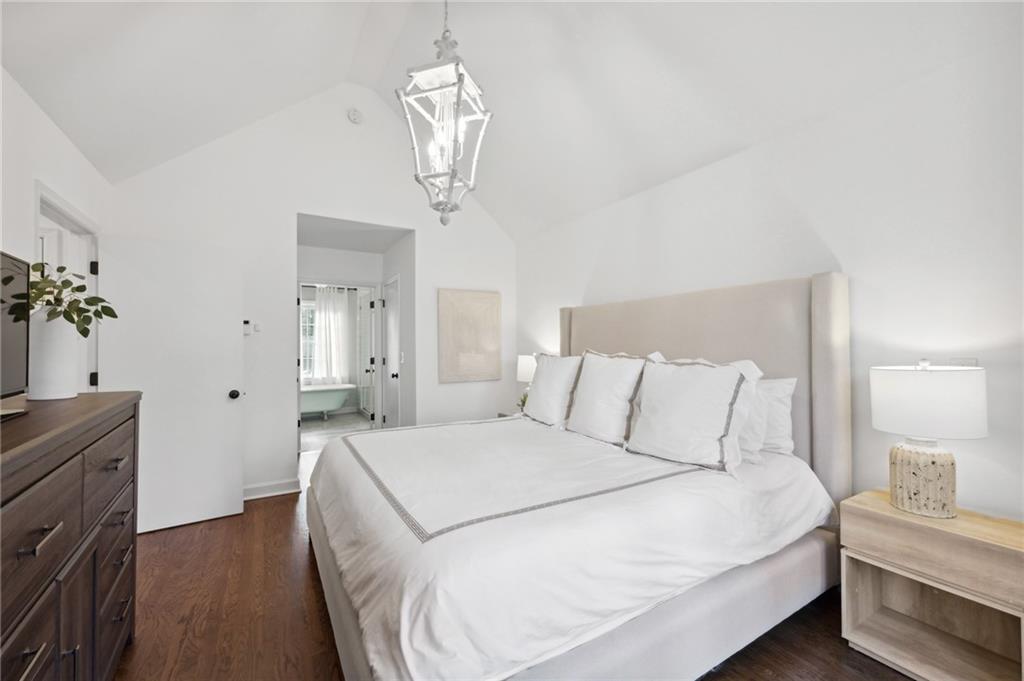 1764 Warren Court NW