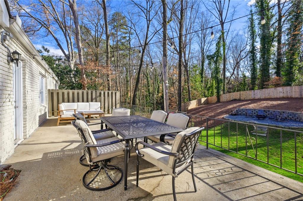 1764 Warren Court NW