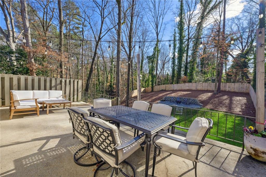 1764 Warren Court NW