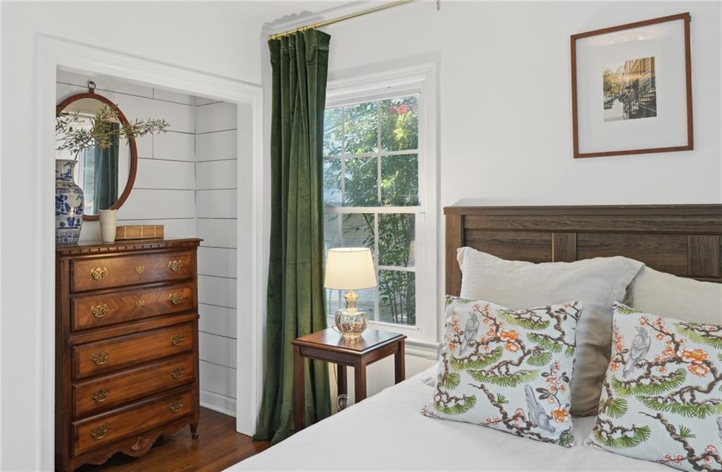 1764 Warren Court NW