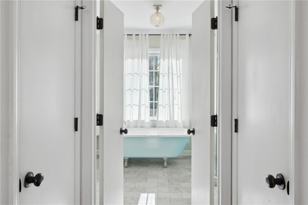 1764 Warren Court NW