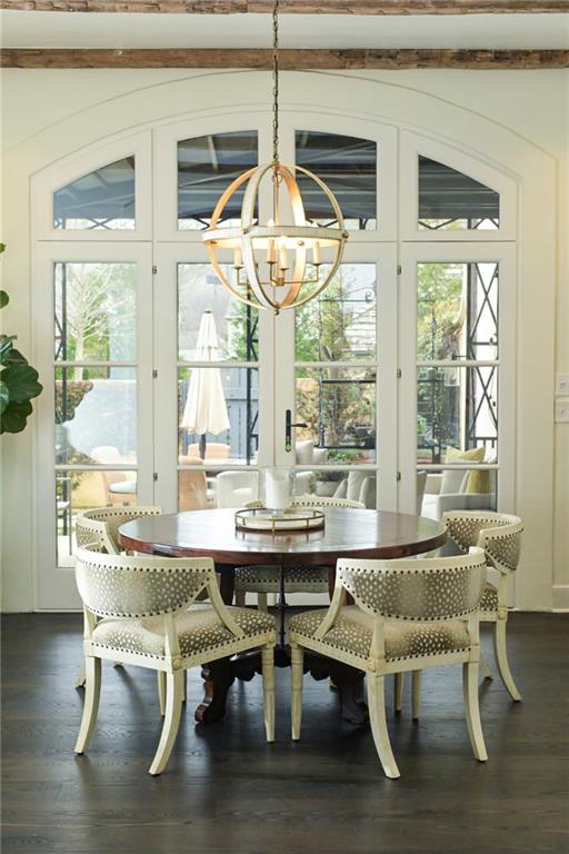 2551 Potomac Avenue NE