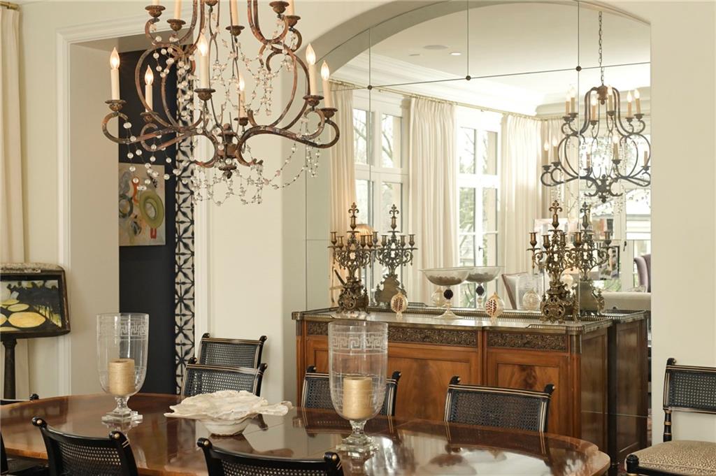 2551 Potomac Avenue NE