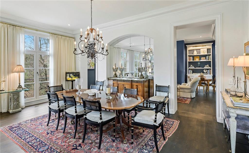 2551 Potomac Avenue NE